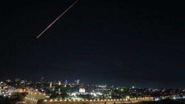 ⚡️Иран Израиль болон Персийн булангийн орнууд руу шинэ довтолгоо хийлээ - Sputnik Монгол Улс