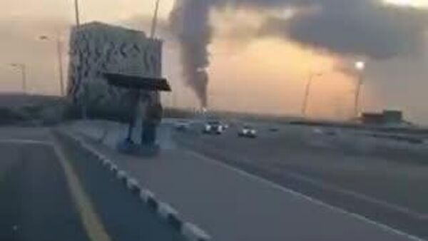 🚨 Дубайн нисэх онгоцны буудлын түлшний сав нисгэгчгүй онгоцны цохилтод өртөж, гал гарчээ - Sputnik Монгол Улс