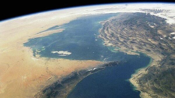 🇮🇷 Иран: “Дайсагнаагүй” хөлөг онгоцнуудыг Хормузын хоолойгоор нэвтрэхийг зөвшөөрнө - Sputnik Монгол Улс