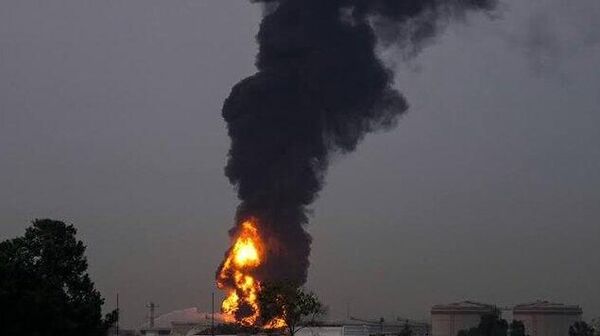 📹 Кувейтын олон улсын нисэх онгоцны буудал Ираны нисгэгчгүй онгоцны халдлагад өртөв - Sputnik Монгол Улс