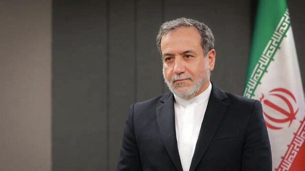 Ираны ГХЯ-ны сайд Аббас Арагчи АНУ-ын ерөнхийлөгч Дональд Трамп-ын “чулуун зэвсгийн үе рүү буцаана” гэх мэдэгдэлд хариу өгч: - Sputnik Монгол Улс