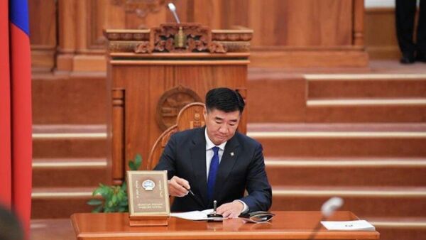 🇲🇳 УИХ-ын даргаар С - Sputnik Монгол Улс