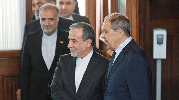 🚨🇷🇺🇮🇷 Орос, Иран улсууд Бушерийн цөмийн цахилгаан станц руу хийсэн халдлагыг буруушааж, гамшгийн эрсдэлийн талаар анхааруулав - Sputnik Монгол Улс