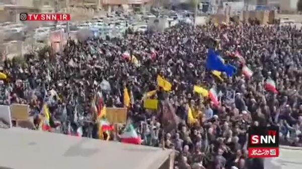 🕊🇮🇷 Иранчууд өмнөх Дээд удирдагчийнхаа дурсгалыг нь хүндэтгэн, гудамжинд цугларч байна - Sputnik Монгол Улс