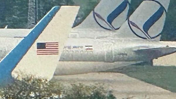 🇵🇰🇮🇷🇺🇸 Зөвхөн Пакистанд: АНУ болон Ираны онгоцнууд зэрэгцэн байрлажээ - Sputnik Монгол Улс