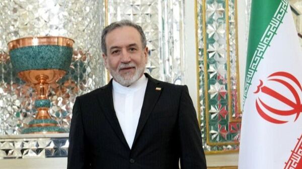 🇮🇷 Ираны Гадаад хэргийн сайд Арагчи америкийн талын үйлдлээс болж Иран, АНУ Исламабад хотноо хэлэлцээрт гарын үсэг зураагүй гэж мэдэгдэв - Sputnik Монгол Улс