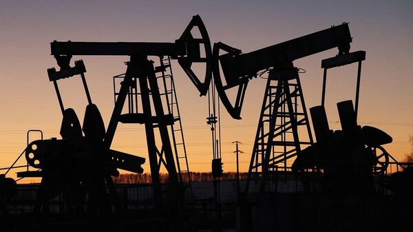 🛢🇮🇩🇷🇺 Индонез улс Оросоос газрын тос, байгалийн хийн хангамжаа нийлүүлэхээр тохиролцов - Sputnik Монгол Улс