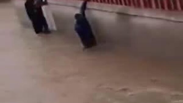 🇦🇴🌊 Ангол улсад болсон аймшигт үерийн улмаас дор хаяж 45 хүн нас барж, 50,000 гаруй хүн гэмтэж бэртэж, мянга мянган байшин эвдэрч сүйджээ - Sputnik Монгол Улс