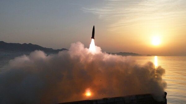 🇰🇵 Умард Солонгос бөөгнөрөлтэй тактикийн баллистик пуужин туршлаа - Sputnik Монгол Улс