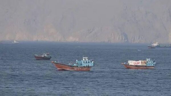🚨🇮🇷 Иран АНУ-ын цэргийг Ормузын хоолойноос түлхэн гаргаж байгаа бол Исламын хувьсгалт харуулын корпус шинэ тээврийн зам нээж байна - Sputnik Монгол Улс