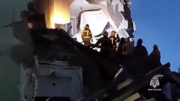 🚨 Сызран хот дахь орон сууцны барилгад нисгэгчгүй онгоц халдаж, арван нэгэн хүн гэмтжээ - Sputnik Монгол Улс