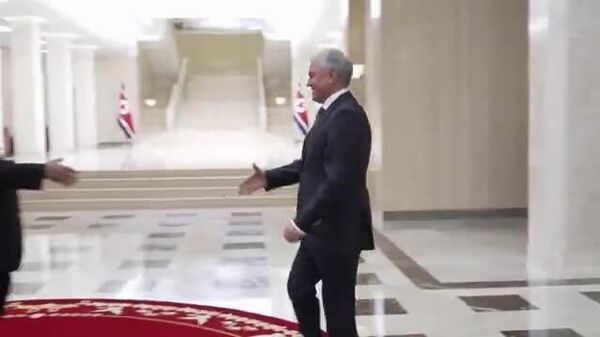 Вячеслав Володин Пхеньянд Ким Чен Унтай уулзаж байна - Sputnik Монгол Улс