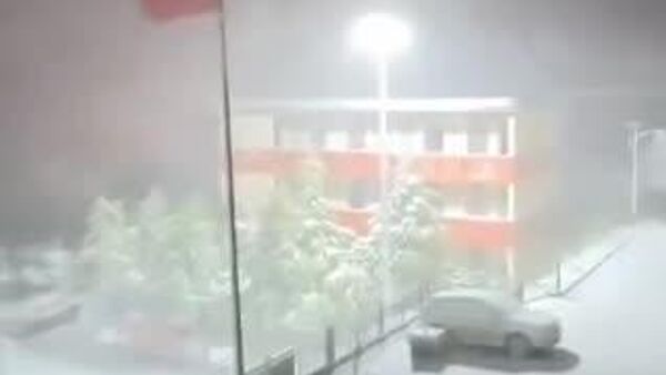 ❄️ Дөрөвдүгээр сарын сүүлээр Хятадын өмнөд хэсэгт орших Юньнань мужийн Кунмин хотод их хэмжээний цас орлоо - Sputnik Монгол Улс