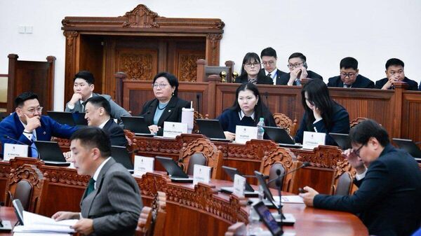 🏛️ Гадаад зээллэгийн хууль: Сэлбэ төслөөр маргаан өрнөж, эцсийн шат руу шилжив - Sputnik Монгол Улс