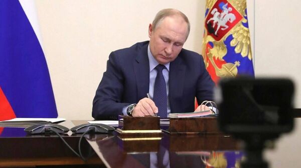 🚨 Оросын Батлан ​​​​хамгаалах яам Аугаа эх орны дайнд ялалт байгуулсан Зөвлөлтийн ард түмнийг хүндэтгэн 5-р сарын 8, 9-ний өдрүүдэд гал зогсоохоо зарлалаа - Sputnik Монгол Улс