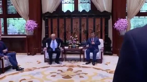 🇨🇳🇺🇸 Трамп, Ши Жиньпин нарын уулзалтын эхний хэсэг БНХАУ-ын төрийн удирдлагын хаалттай цогцолбор болох Жуннаньхайд (Zhongnanhai) болжээ - Sputnik Монгол Улс