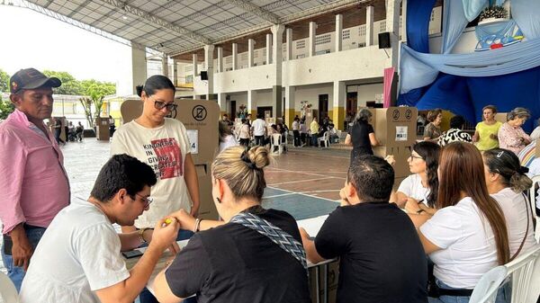 🇨🇴 Колумб улсад Ерөнхийлөгчийн сонгуулийн эхний шатны маргаантай үр дүнгийн дараа дахин санал хураалтад бэлтгэж байна - Sputnik Монгол Улс
