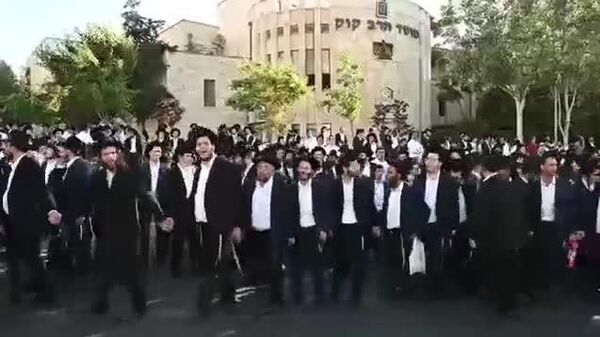 🚨🇮🇱 Харедим (хэт ортодокс еврейчүүд) Израилын Батлан ​​​​хамгаалах хүчинд элсүүлэх оролдлогыг дахин эсэргүүцэж байна - Sputnik Монгол Улс