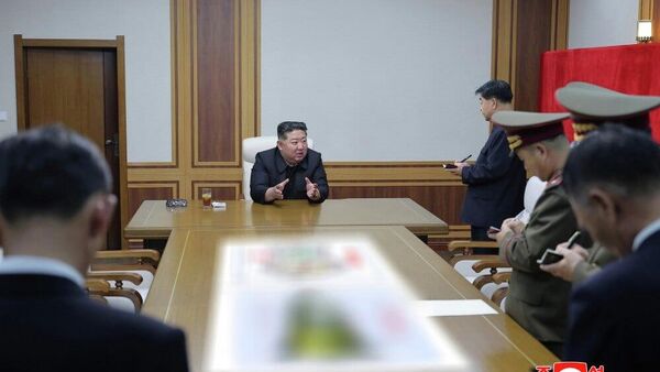 🇰🇵 Ким Жон Ун цөмийн материал үйлдвэрлэх шинэ үйлдвэрт зочилжээ - Sputnik Монгол Улс