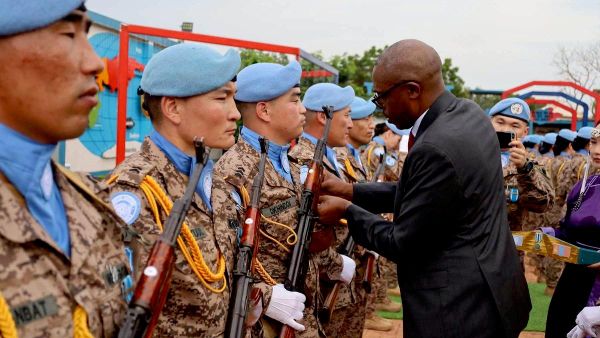🇲🇳🇺🇳 Өмнөд Судан улсын Юнити мужийн төв Бентиу хотод үүрэг гүйцэтгэж буй Монгол, Пакистан, Вьетнам улсын энхийг сахиулагчдад НҮБ-ын Хүндэт медаль гардуулах ёслолын ажиллагаа боллоо - Sputnik Монгол Улс