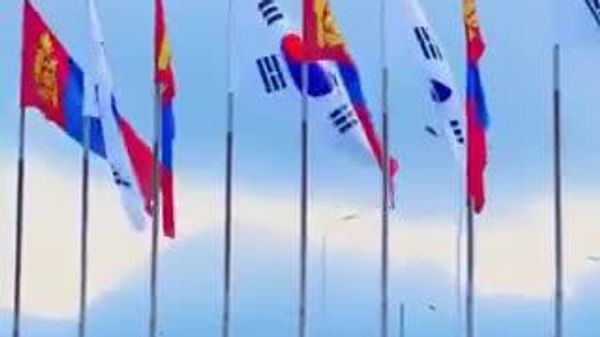 🇲🇳🇰🇷 Монгол Улсын Ерөнхийлөгч Ухнаагийн Хүрэлсүхийн урилгаар Бүгд Найрамдах Солонгос Улсын Ерөнхийлөгч И Жэ Мён тэргүүн хатагтай Ким Хе Гён-ы хамт төрийн айлчлал хийхээр хүрэлцэн ирлээ - Sputnik Монгол Улс