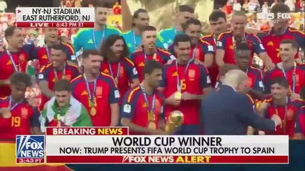 🇪🇸 Хөлбөмбөгийн Дэлхийн аварга шалгаруулах тэмцээний аваргын төлөөх тоглолтод Испанийн шигшээ Аргентиныг 1:0 харьцаагаар буулган авч, дэлхийн хошой аварга болсон 🇪🇸 Хөлбөмбөгийн Дэлхийн аварга шалгаруулах тэмцээний аваргын төлөөх тоглолтод Испанийн шигшээ Аргентиныг 1:0 харьцаагаар буулган авч, дэлхийн хошой аварга болсон - Sputnik Монгол Улс