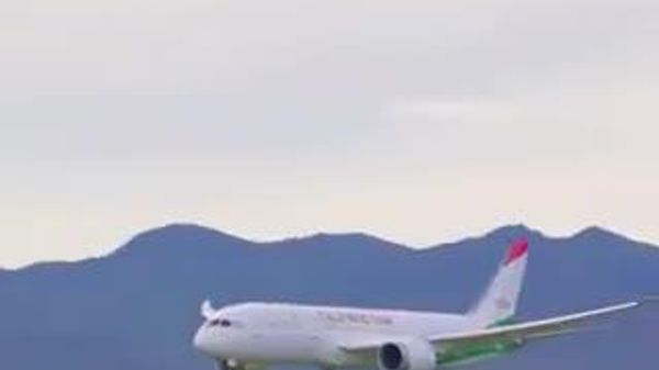 🇲🇳🇹🇯 Монгол Улсын Ерөнхийлөгч Ухнаагийн Хүрэлсүхийн урилгаар Бүгд Найрамдах Тажикистан Улсын Ерөнхийлөгч Эмомали Рахмон 7 сарын 20-22-ны өдрүүдэд төрийн айлчлал хийхээр хүрэлцэн ирлээ - Sputnik Монгол Улс