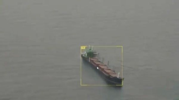 🚨 Геран төрлийн нисгэгчгүй онгоцнууд Хар тэнгис болон Черноморск боомтод цэргийн ачаа тээвэрлэж явсан Украины Зэвсэгт хүчний дөрвөн хөлөг онгоц болон их хэмжээний ачаа тээвэрлэгч онгоцыг устгажээ - Sputnik Монгол Улс