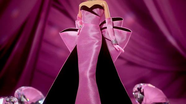 🇺🇸 Мэрилин Монрогийн дүр төрхтэй шинэ Barbie хүүхэлдэйг танилцуулжээ 🇺🇸 Мэрилин Монрогийн дүр төрхтэй шинэ Barbie хүүхэлдэйг танилцуулжээ - Sputnik Монгол Улс