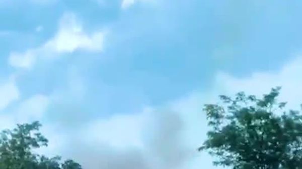 🇷🇺 Оросын “Восток” бүлэглэлийн их бууны ангиуд Запорожье мужид ойн зурваст байрлаж байсан Украины нөөц хүчний байрлалд “Град” олон пуужинт системээр цохилт өгчээ - Sputnik Монгол Улс