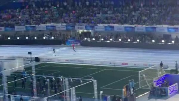 🤖🏃 Бээжинд болсон Хүн дүрст роботын дэлхийн наадмын 100 метрийн уралдааны үеэр нэг робот унаж, хоёр хүн гэмтсэн гэж Хятадын хэвлэлүүд мэдээлжээ - Sputnik Монгол Улс
