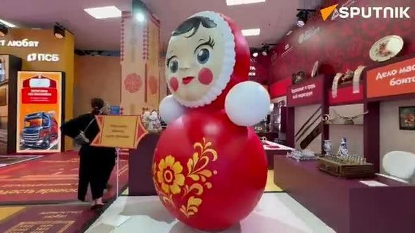 😍🇷🇺 “Оросын сэтгэл” павильон Дорнын эдийн засгийн чуулганд соёлын өвийг танилцуулж байна - Sputnik Монгол Улс