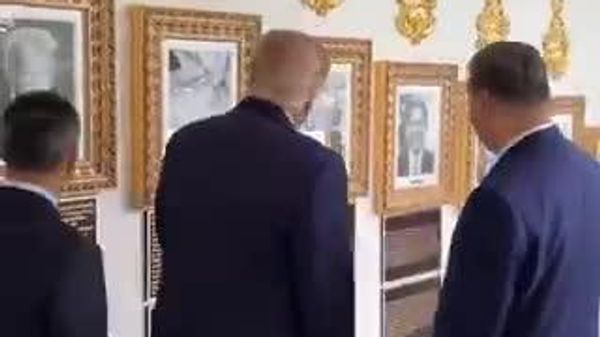 🇺🇸🇨🇳 Трамп, Си Жиньпин нар Байденыг шоолж инээлджээ - Sputnik Монгол Улс