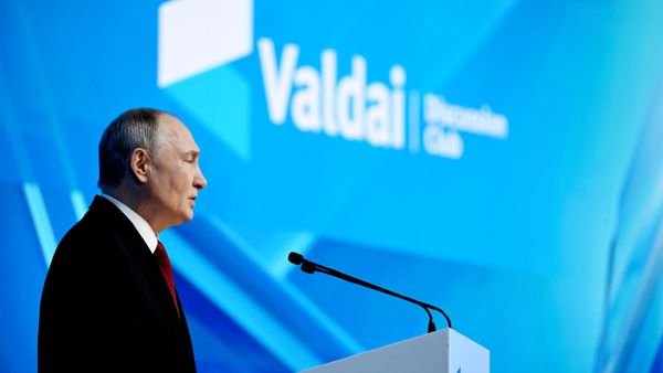 Президент Владимир Путин принял участие в работе дискуссионного клуба Валдай - Sputnik Монгол Улс