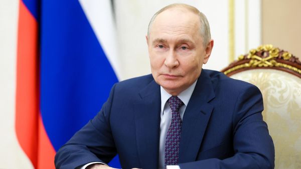 Владимир Путин багш нарын баярт - Sputnik Монгол Улс